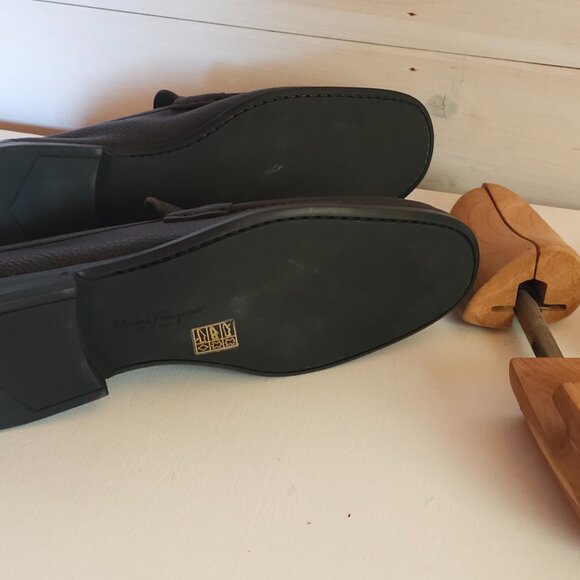 New ! Salvatore Ferragamo Men's Leather Shoes with Cedar Shoe trees- 9 - Picture 7 of 10